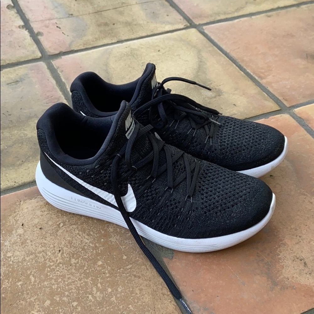 Nike LunarEpic Flyknit 2 size 10.5